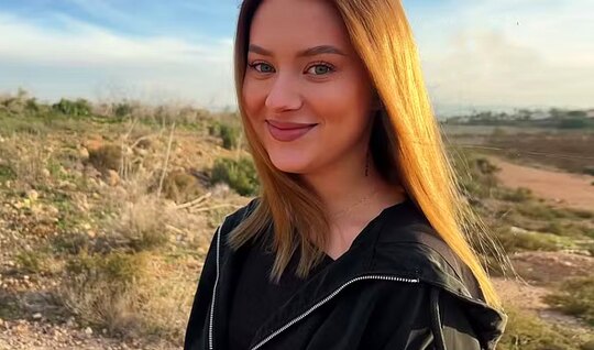 Met a Russian girl and invited her over to have sex
