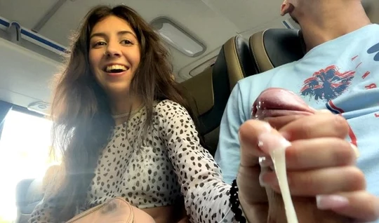 Girl on a bus guy fingering and he ends with a buzz