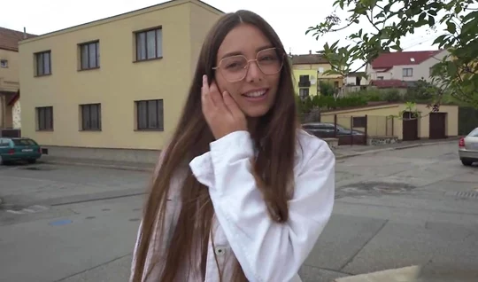 A young girl couldn	 refuse a big dick