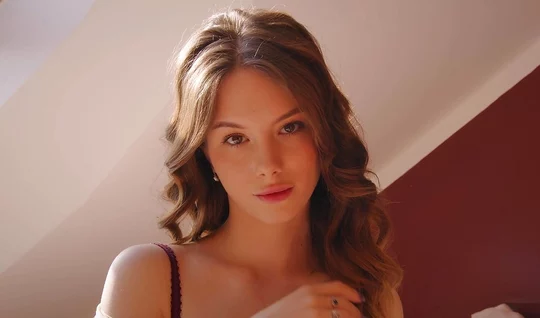 Tender Russian chick gets high with her boyfriend