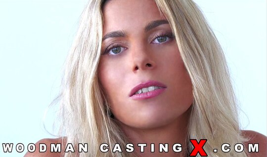 The blonde showed off her skills perfectly at a porn casting