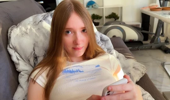 The shy young girl began to like sucking the dick